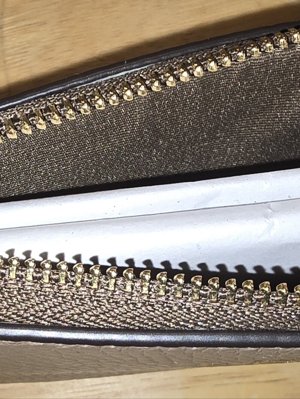 Coach DARK STONE Corner Zip Wristlet 💜 - Picture 5 of 10